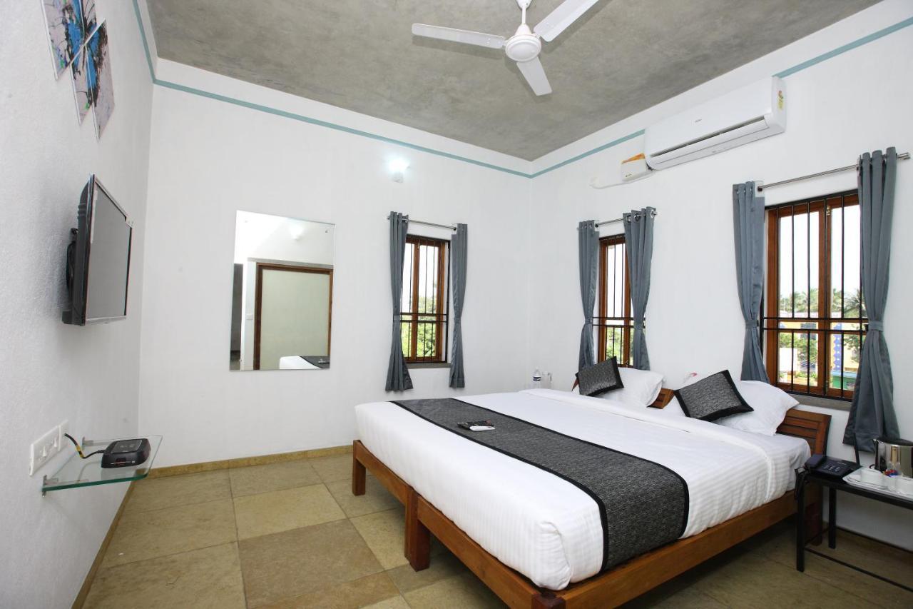 Hotel Du Palais - Auroville Beach 퐁디셰리 외부 사진