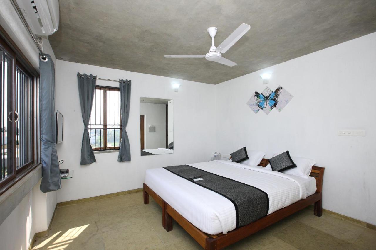 Hotel Du Palais - Auroville Beach 퐁디셰리 외부 사진