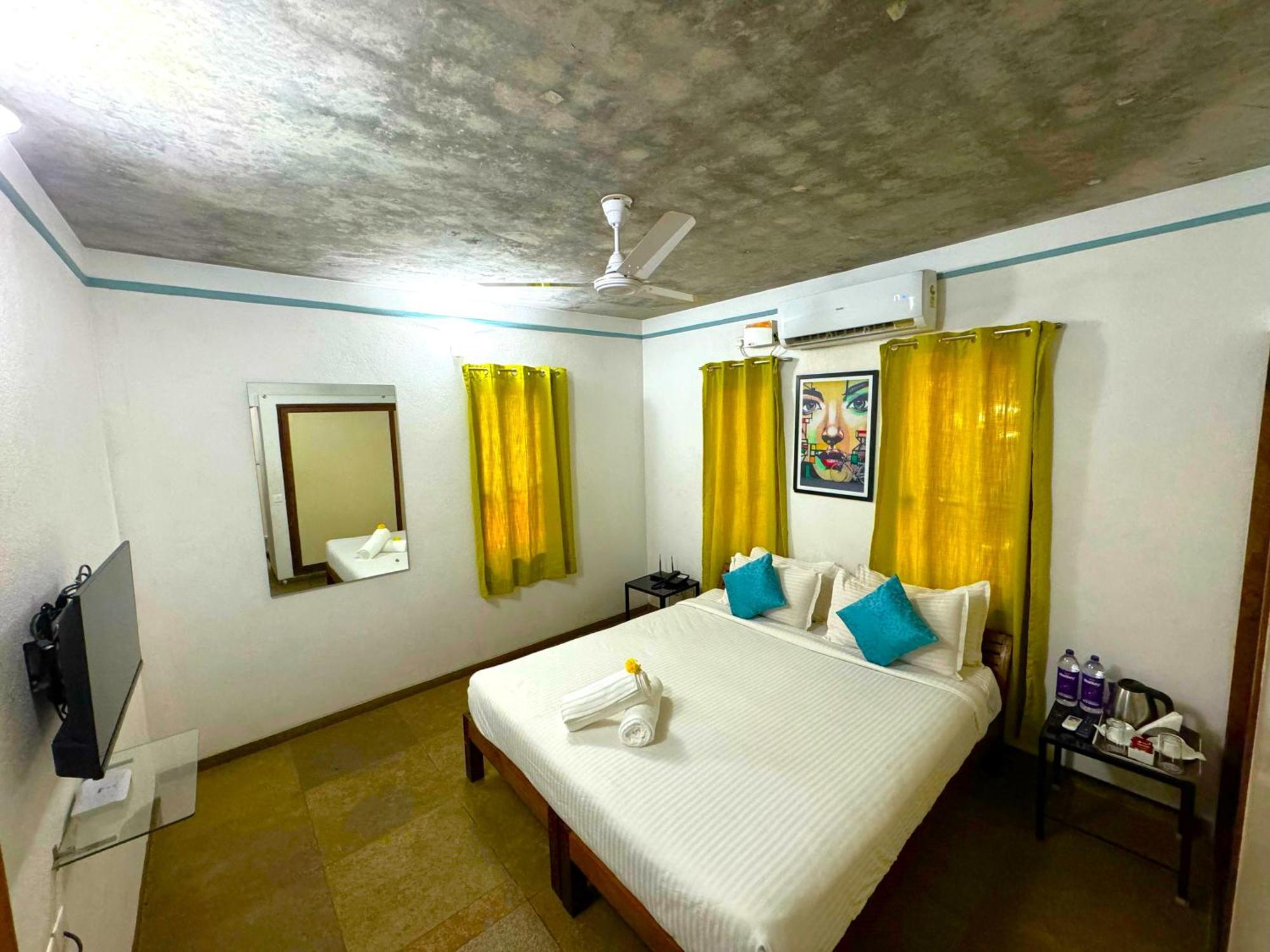 Hotel Du Palais - Auroville Beach 퐁디셰리 외부 사진