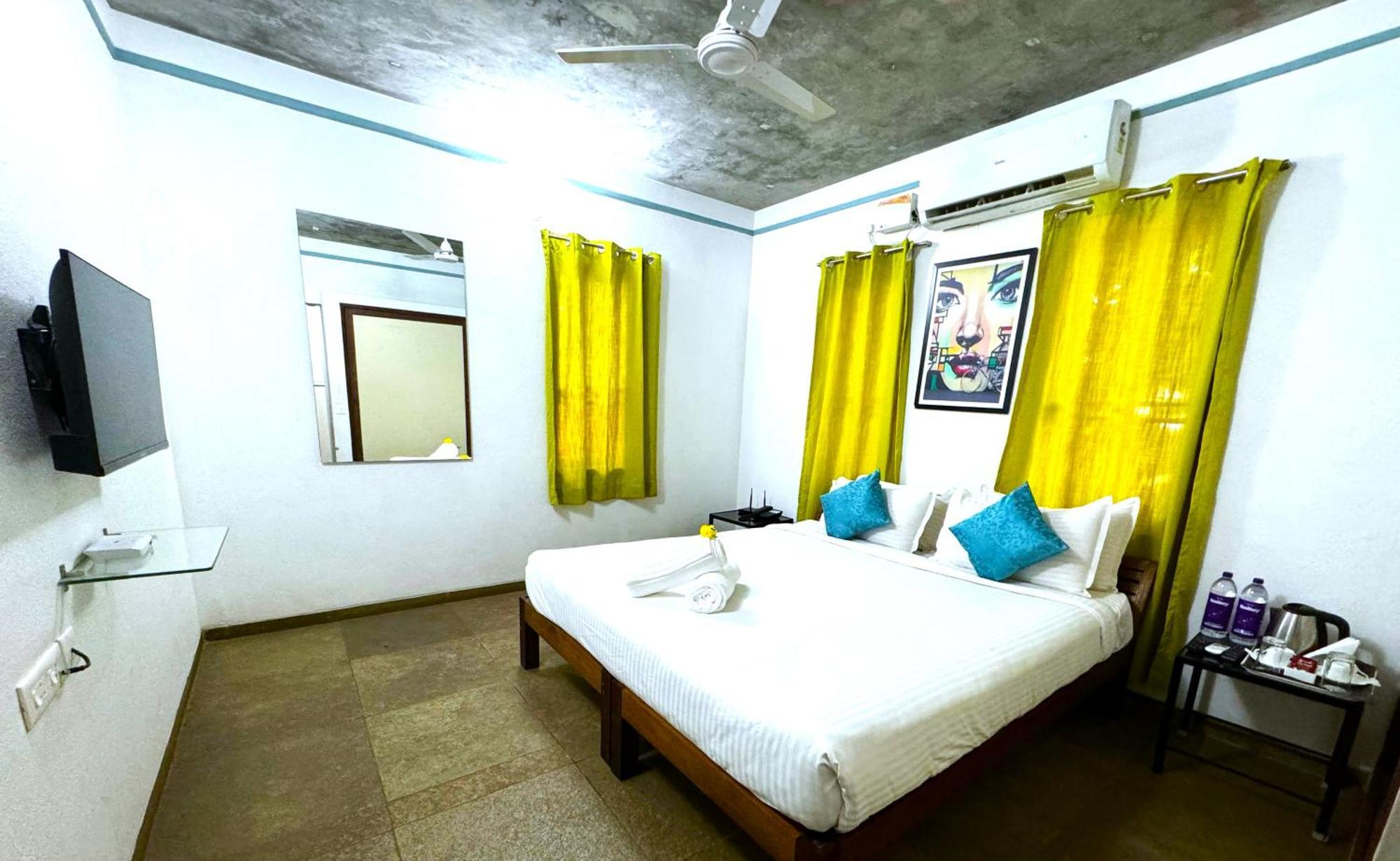 Hotel Du Palais - Auroville Beach 퐁디셰리 외부 사진