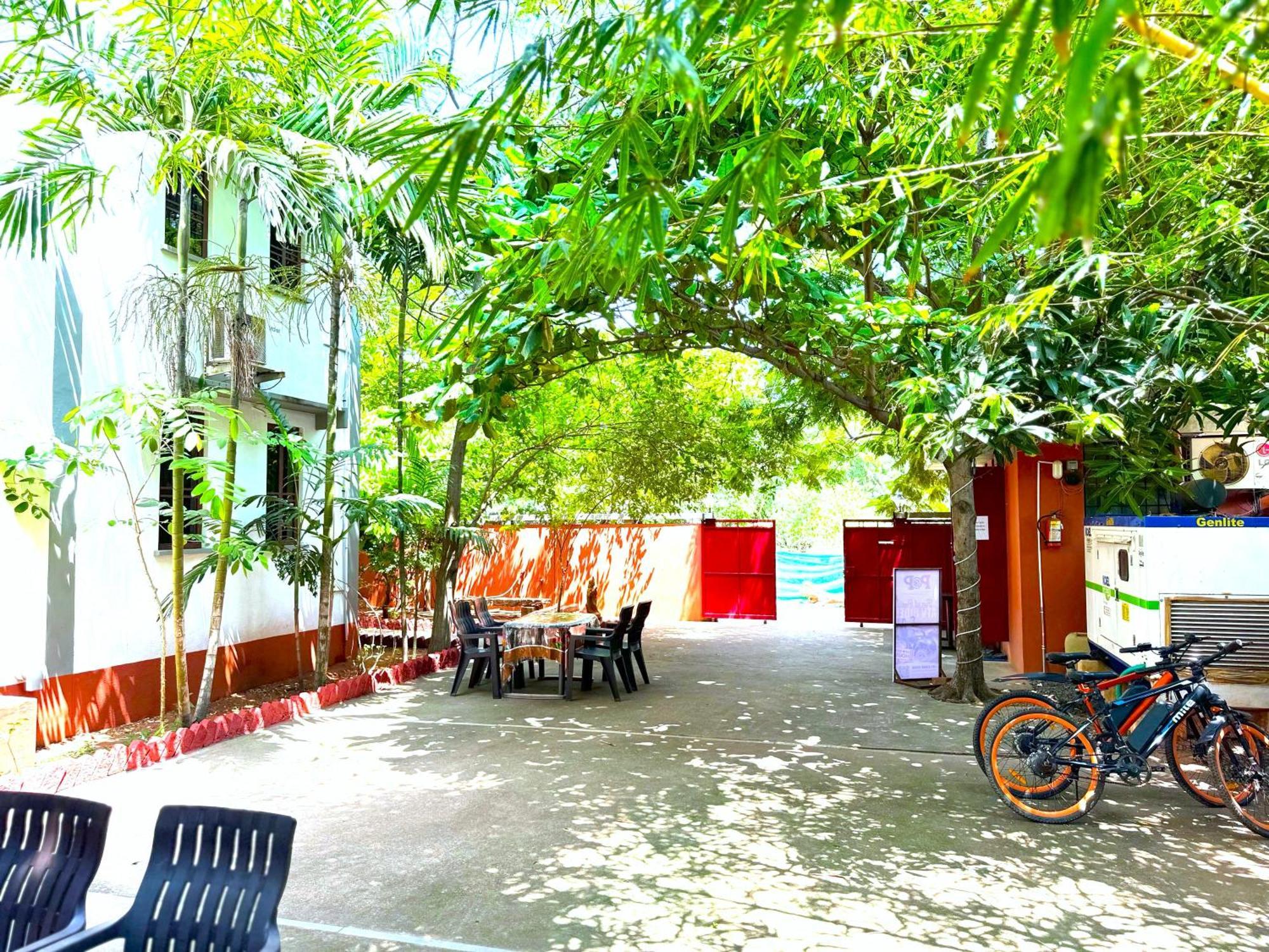 Hotel Du Palais - Auroville Beach 퐁디셰리 외부 사진